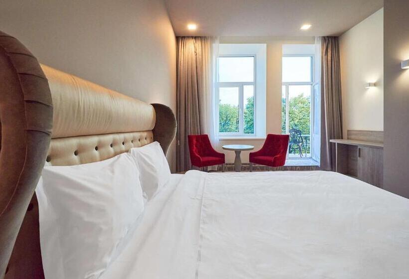 Premium room with view, Radisson Hotel City Centre Odesa