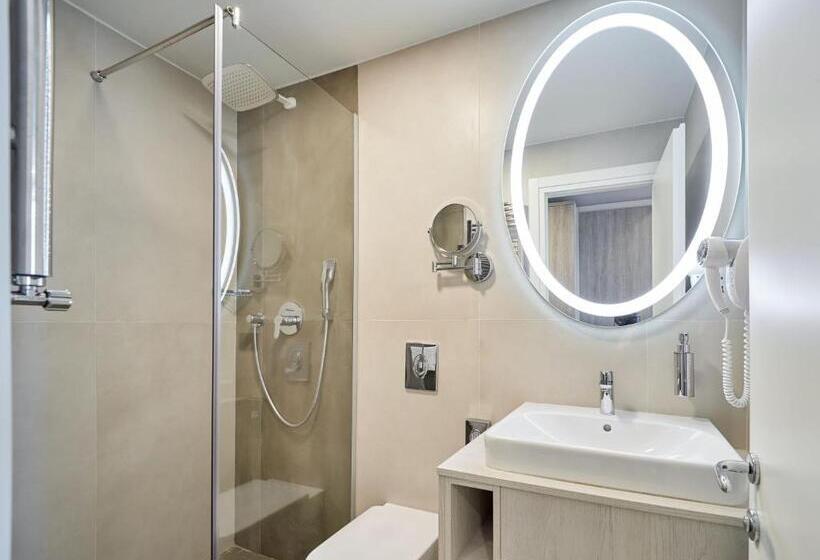 Pokój Superior Widok Miasto, Radisson Hotel City Centre Odesa