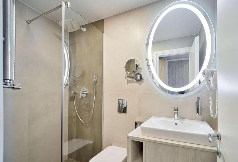 Pokój Standard, Radisson Hotel City Centre Odesa