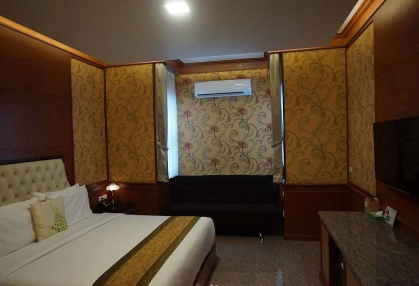 غرفة ديلوكس, Nartsiri