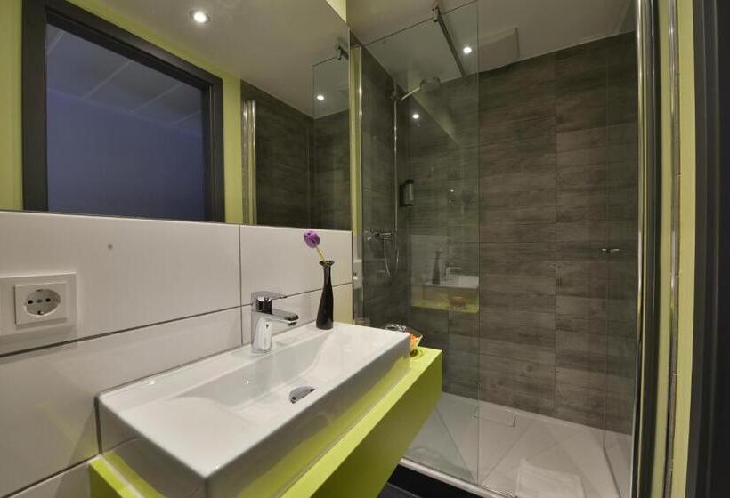 חדר סטנדרט לשלושה, Sleepysleepy Hotel Gießen