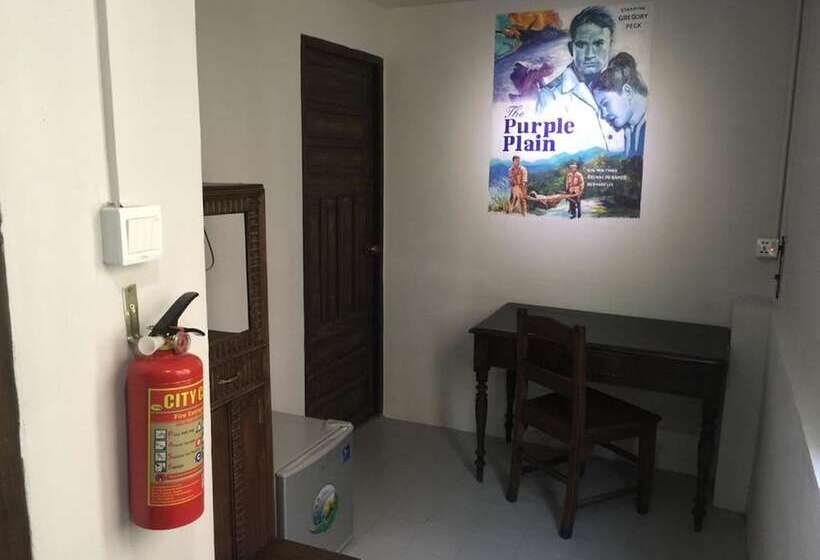 سوییت جونیور, Shwe Yo Vintage Hostel