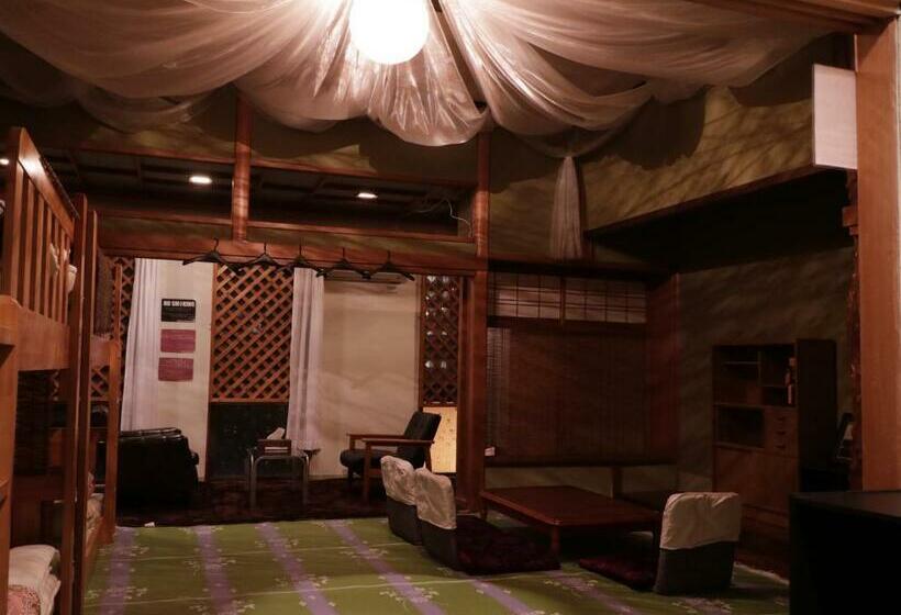 Номер Стандарт с Койками, Freedom2 Hostel