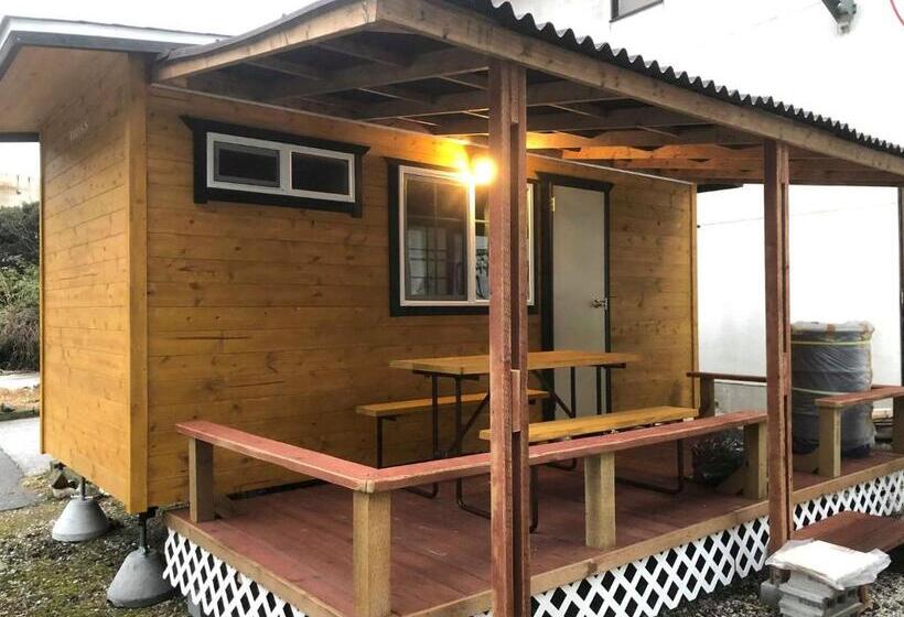 Семейное Бунгало, Freedom2 Hostel