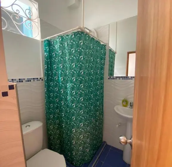 اتاق استاندارد با چشم‌انداز باغ, Havana Hostel Cali & Dance School