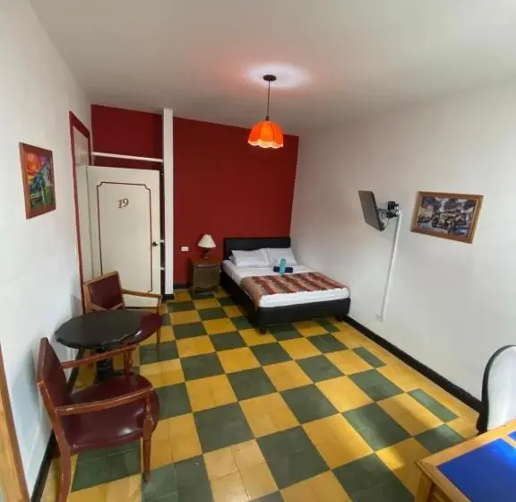 اتاق استاندارد با چشم‌انداز باغ, Havana Hostel Cali & Dance School