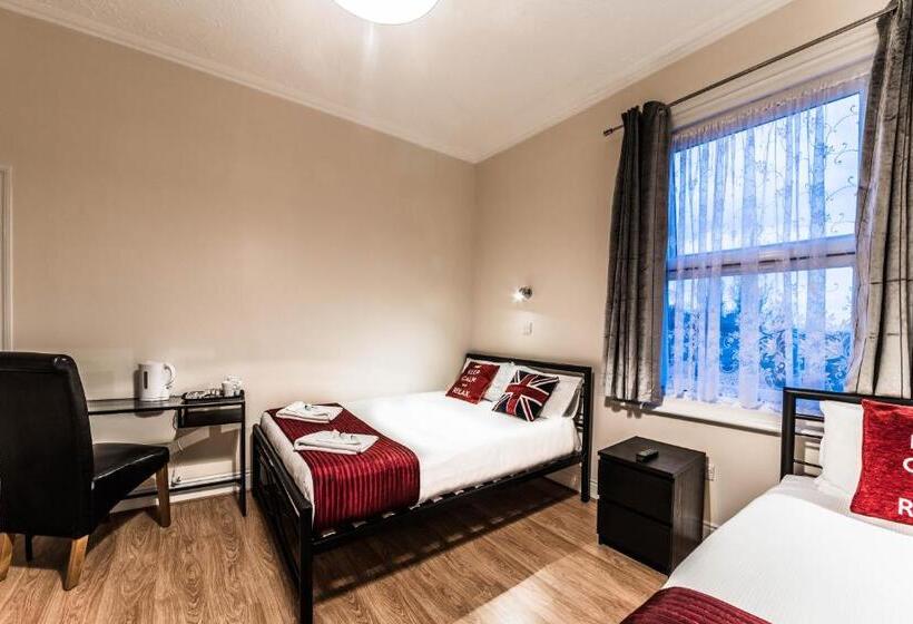 标准三人间, Hellenic