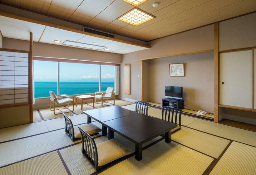 スタンダードトリプルルーム, Ambia Shofukaku