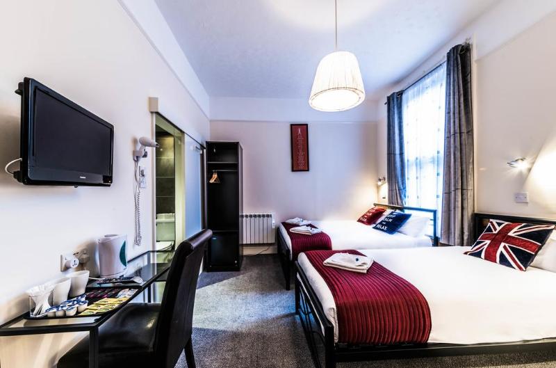 四人标准间, Hellenic