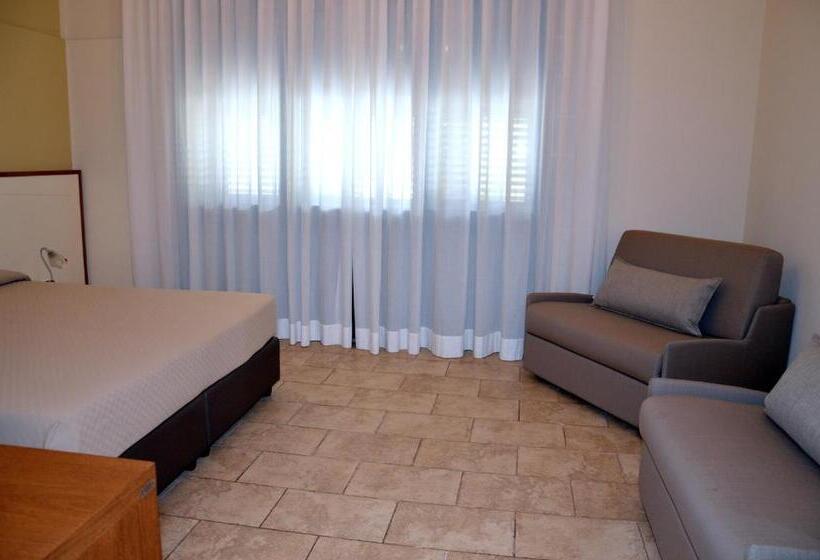 חדר דלוקס לשלושה, Tenuta Caradonna