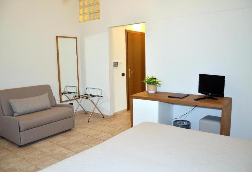 חדר דלוקס לשלושה, Tenuta Caradonna