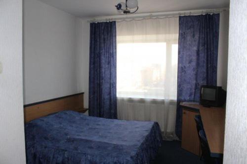 스위트, Zhovtnevyi