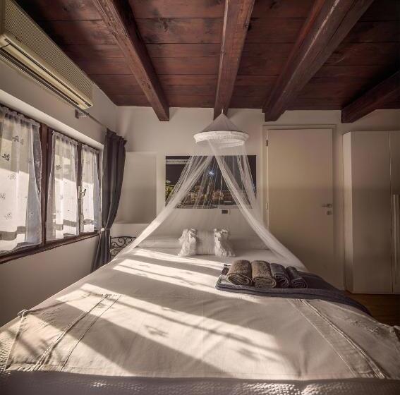 سوییت جونیور, B&b Gli Scorci Di Trento