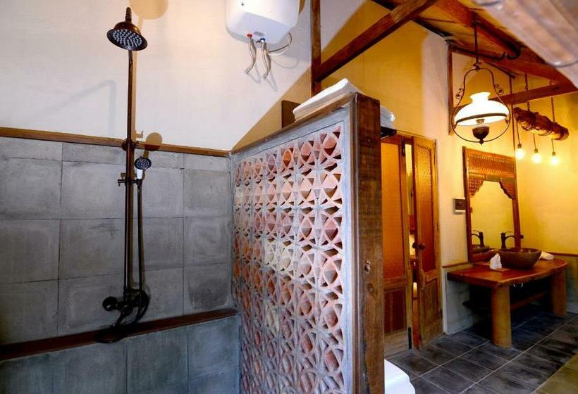 스탠다드 룸 킹사이즈 침대, Desa Alamanis Resort Villa