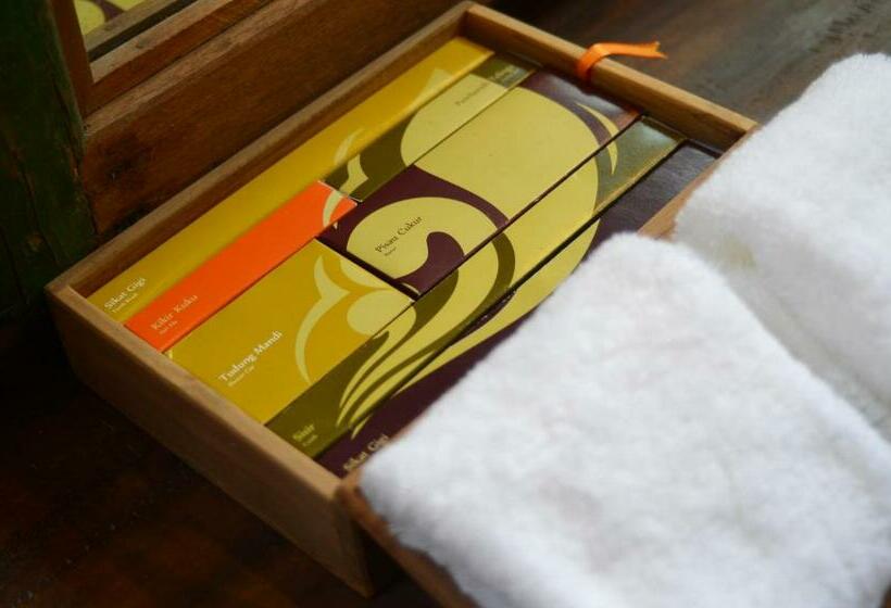 스탠다드 룸 킹사이즈 침대, Desa Alamanis Resort Villa