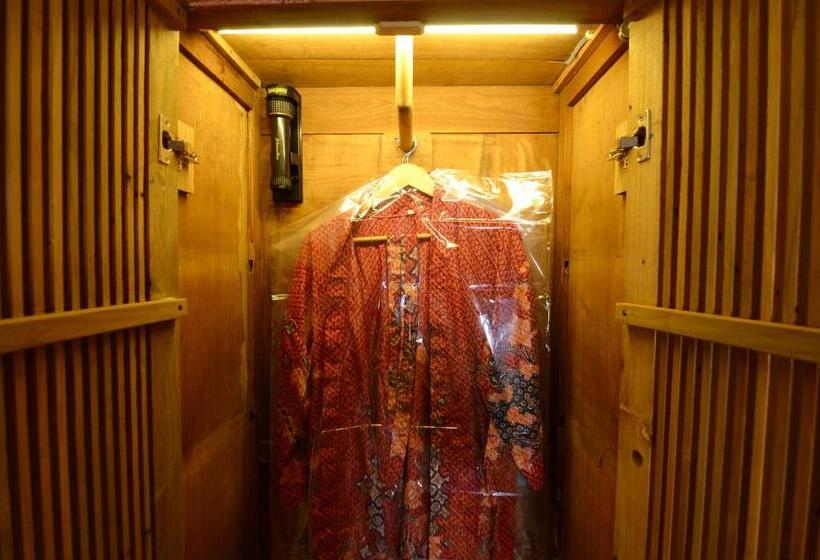 스위트 킹사이즈 침대, Desa Alamanis Resort Villa