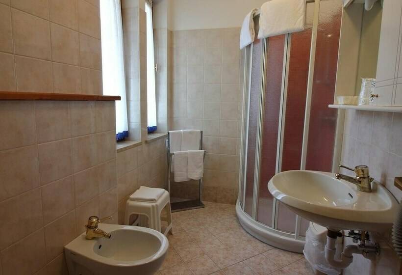 חדר סטנדרט, Ai Tre Ponti