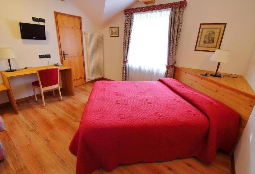 חדר קלאסי לארבעה, Ai Tre Ponti