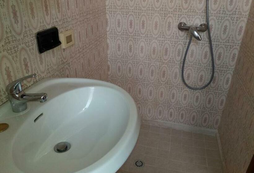 חדר סטנדרט יחיד עם מרפסת, Albergo Europa