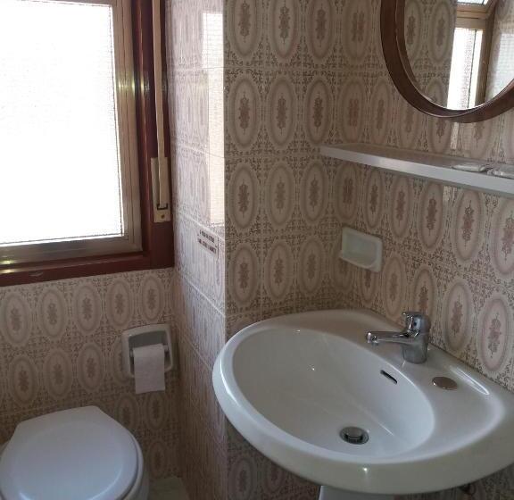 חדר סטנדרט יחיד עם מרפסת, Albergo Europa