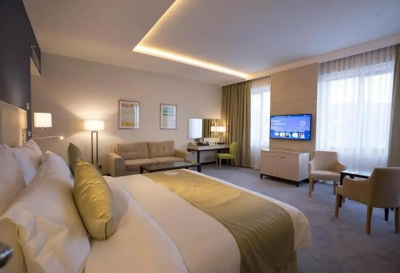 سوییت خانوادگی, Ararat Resort Tsaghkadzor