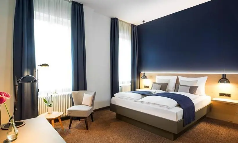 Standard-huone, Bischoffs