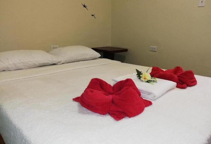 디럭스 스튜디오, Las Hamacas