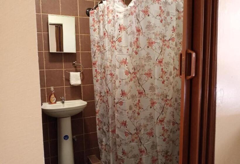 디럭스 스튜디오, Las Hamacas