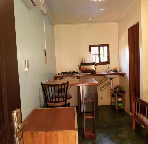 디럭스 스튜디오, Las Hamacas