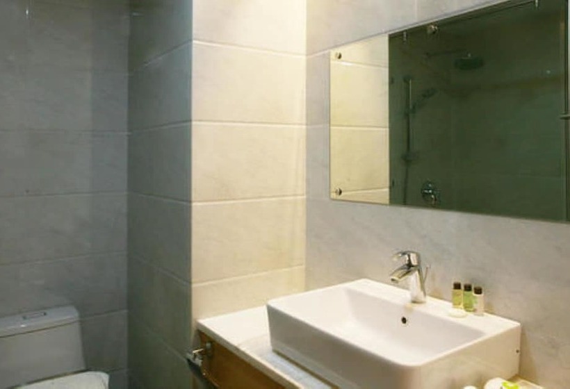 سوییت خانوادگی, Wyne