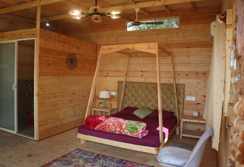 오두막, Love Temple Beach Resort