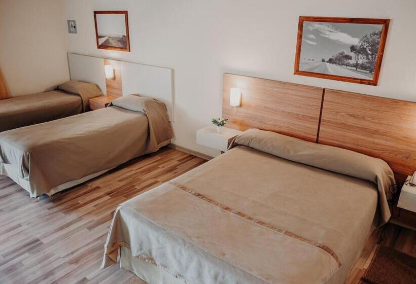 חדר קלאסי לארבעה, Motel Aca Santa Rosa