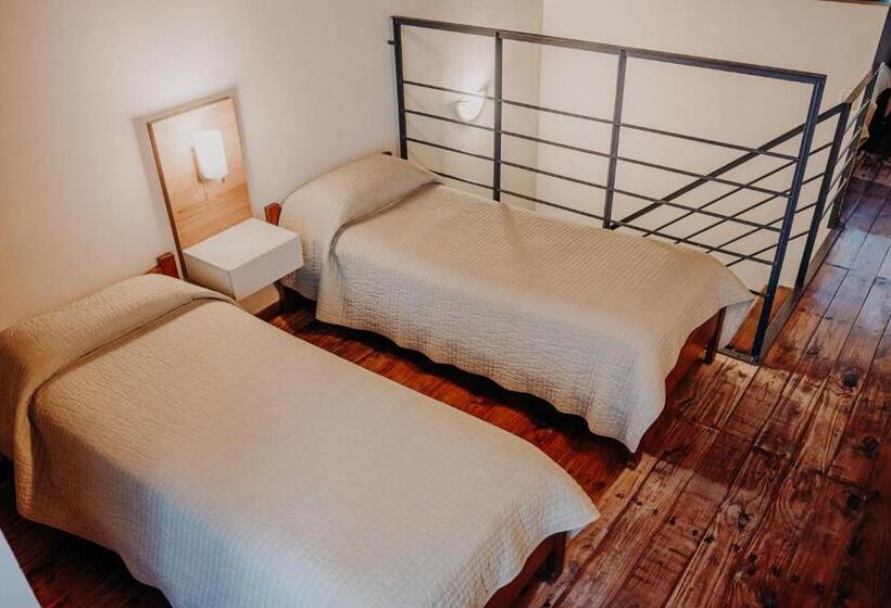 חדר משפחתי, Motel Aca Santa Rosa