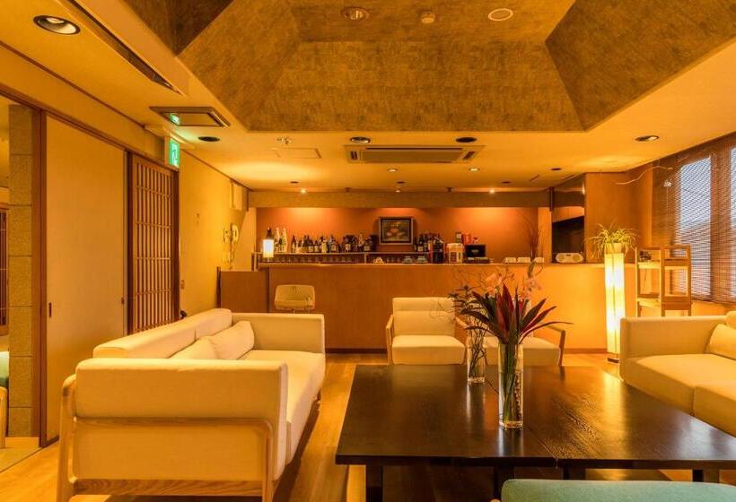 패밀리 룸, Honjin