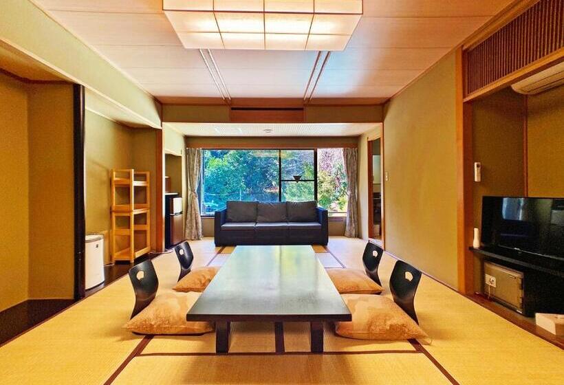 스탠다드 룸, Honjin