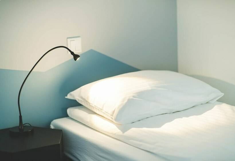 اتاق خانوادگی با سرویس بهداشتی مشترک, Midgard Base Camp