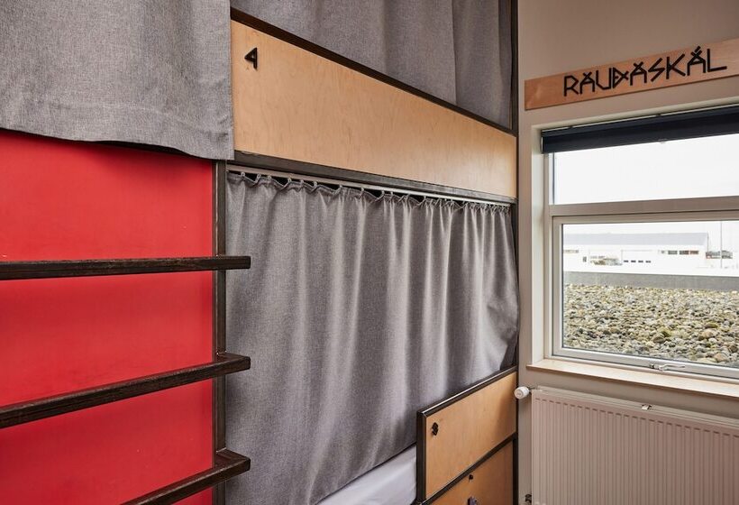 تختخواب در اتاق مشترک, Midgard Base Camp