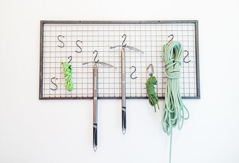 اتاق خانوادگی با سرویس بهداشتی مشترک, Midgard Base Camp