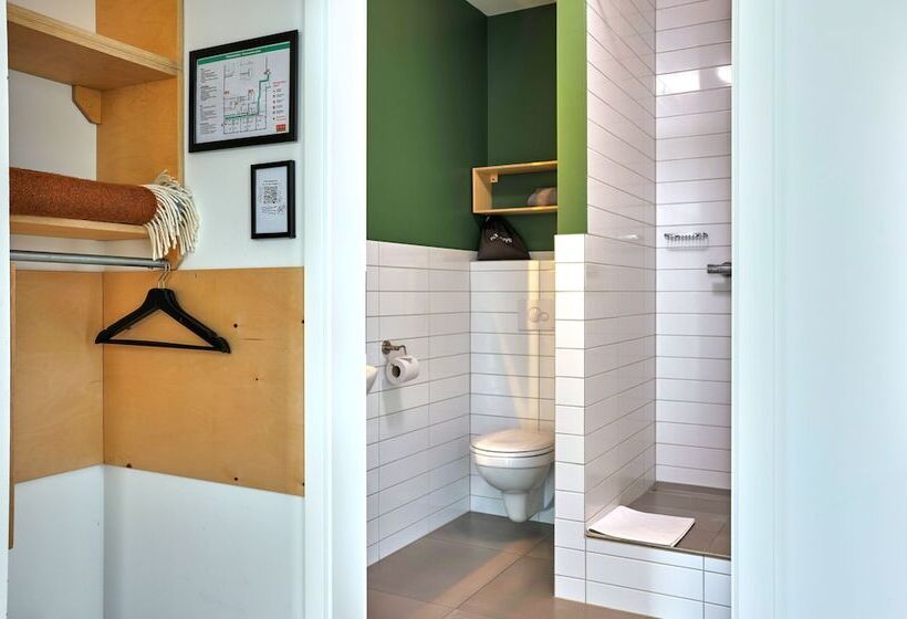 اتاق استاندارد, Midgard Base Camp