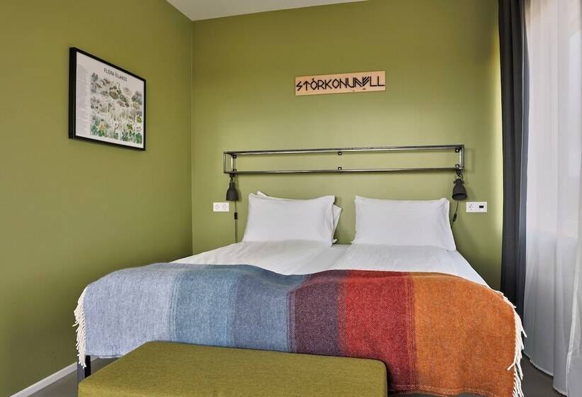 اتاق استاندارد, Midgard Base Camp