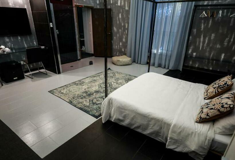 小型豪华套房, Diomede Rooms   Manfredi Homes&villas