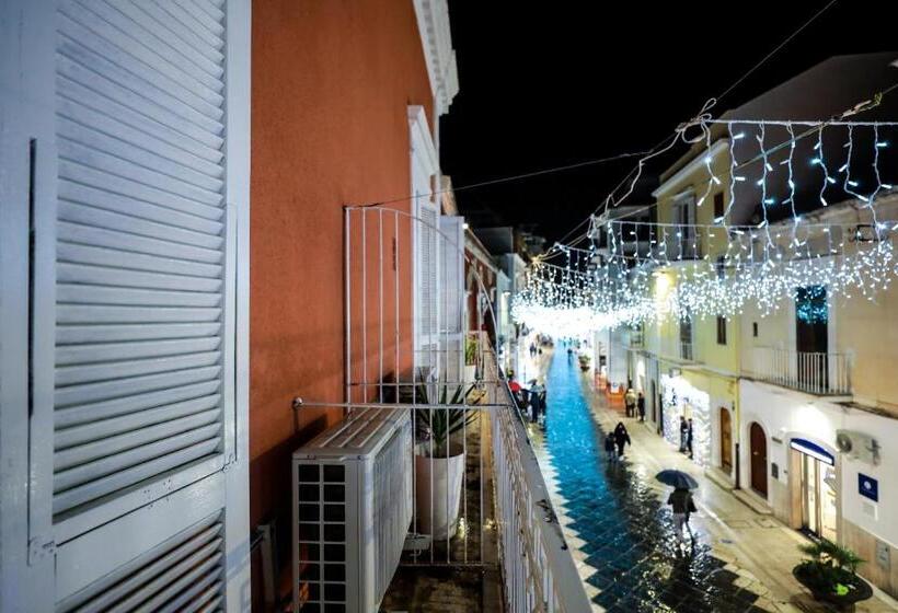 带阳台的豪华间, Diomede Rooms   Manfredi Homes&villas