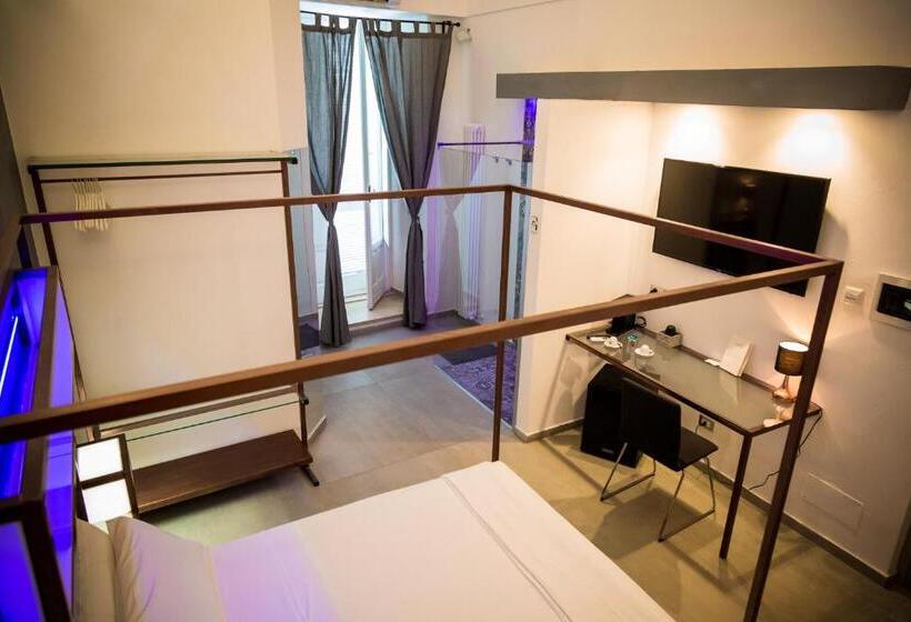 带阳台的豪华间, Diomede Rooms   Manfredi Homes&villas