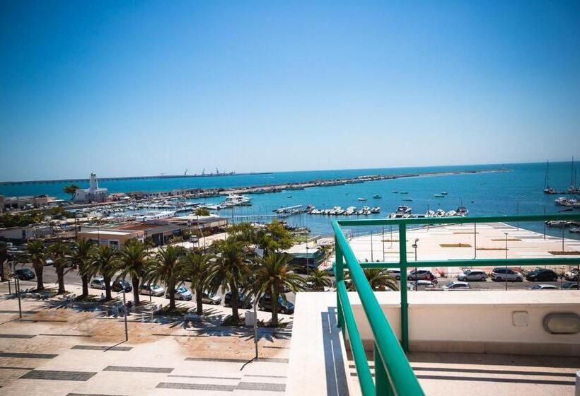 带露台的套间, Diomede Rooms   Manfredi Homes&villas