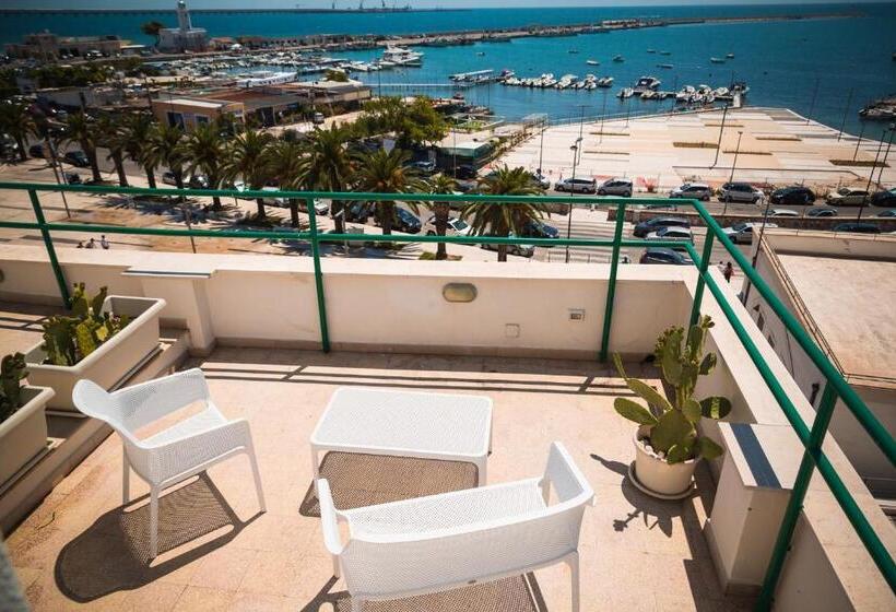 带露台的套间, Diomede Rooms   Manfredi Homes&villas