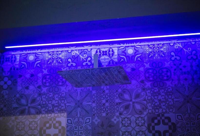 带阳台的豪华间, Diomede Rooms   Manfredi Homes&villas