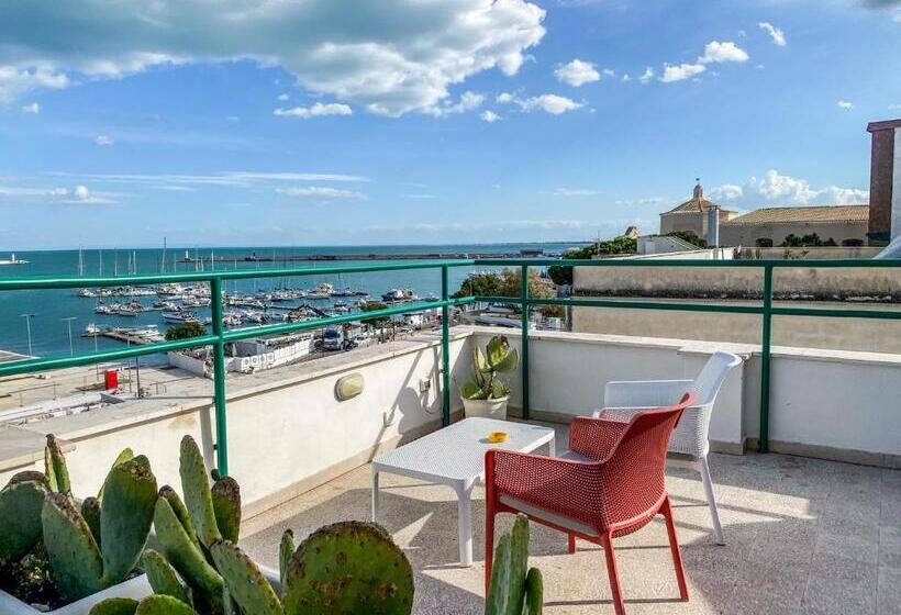 带露台的套间, Diomede Rooms   Manfredi Homes&villas