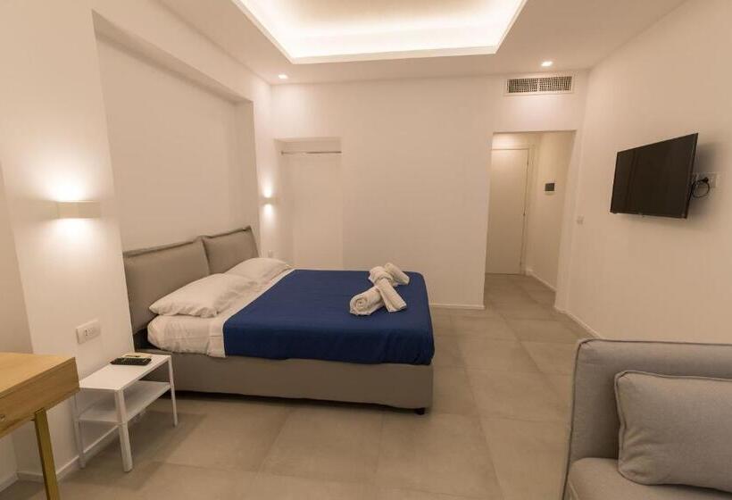Quarto Familiar Vista Mar Lateral, Antares Rooms And Suites