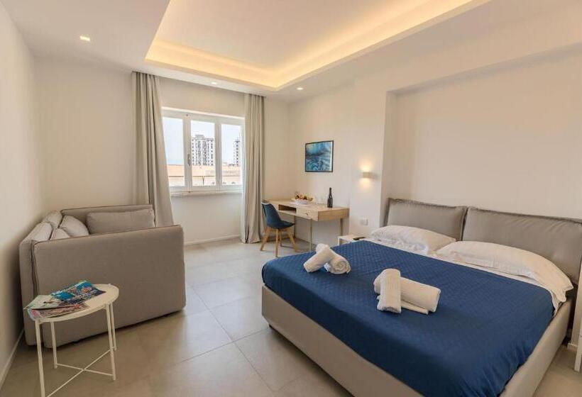 家庭间侧面带海景, Antares Rooms And Suites