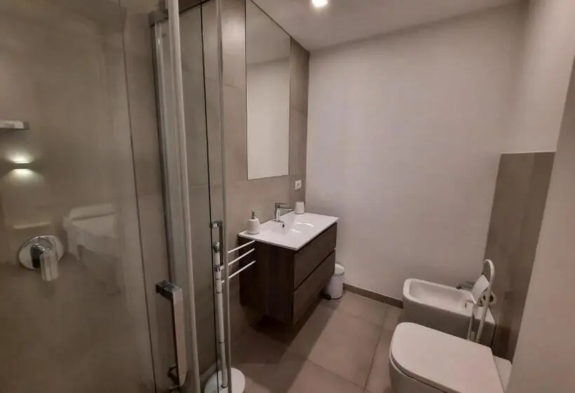 エコノミールーム, Antares Rooms And Suites